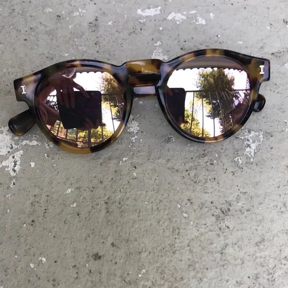illesteva Leonard tortoiseshell sunglasses